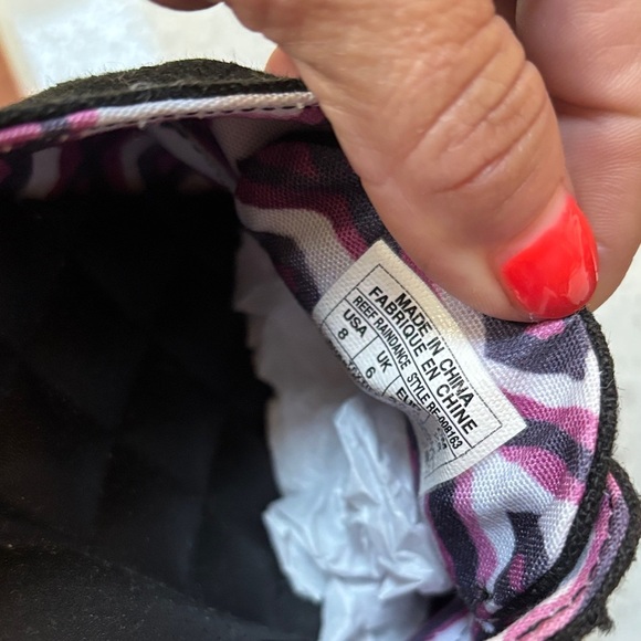 Reef Raindance Women's Comfortable Cushioned Flats, Black/White, Size 8 - Picture 7 of 7